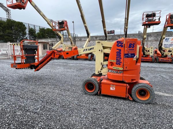 PLATAFORMA JLG E300AJP - 2010 - Image 3